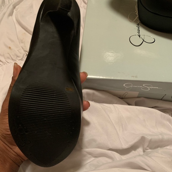 Heels - Picture 3 of 4